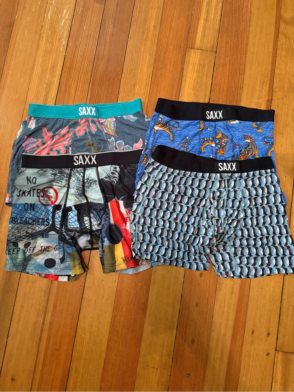 SAXX Men’s 4 pair Boxer Briefs
